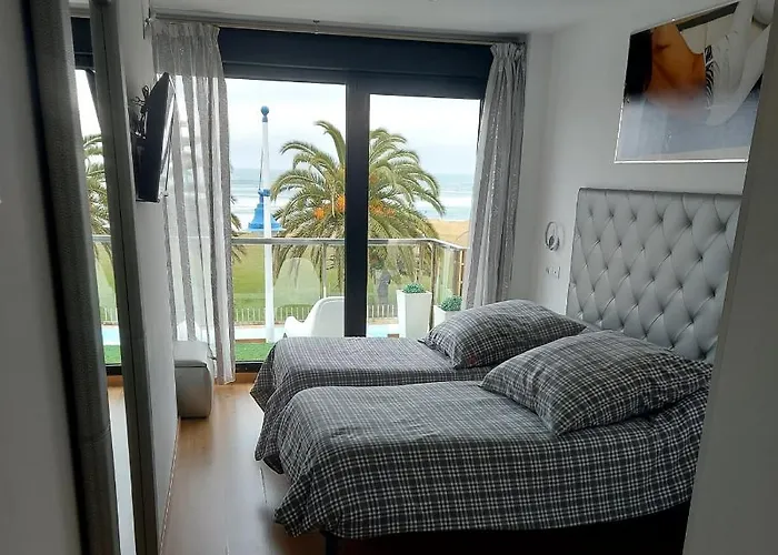 Marte A Pie De Playa Y Garaje Daire