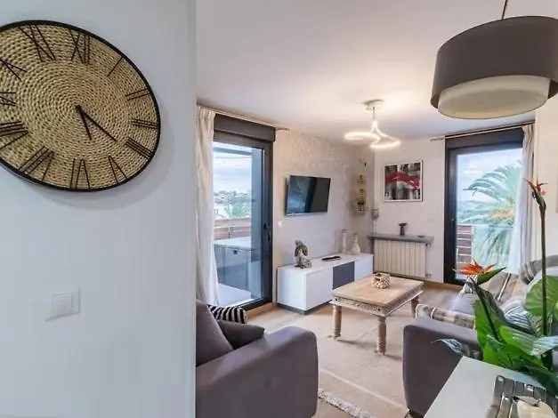 Marte A Pie De Playa Y Garaje Διαμέρισμα Suances